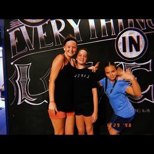 Meet your Posher, Holly